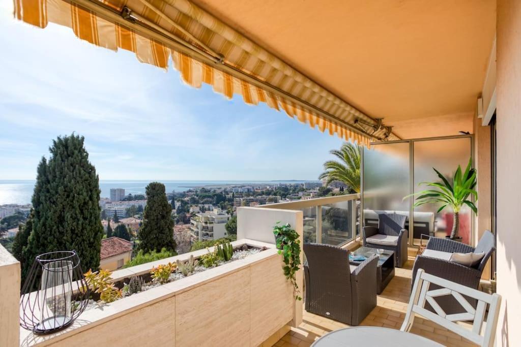 L11 Claire Fontaine Sea View 2 Bdr Ac Parking Swiming Pool Apartment