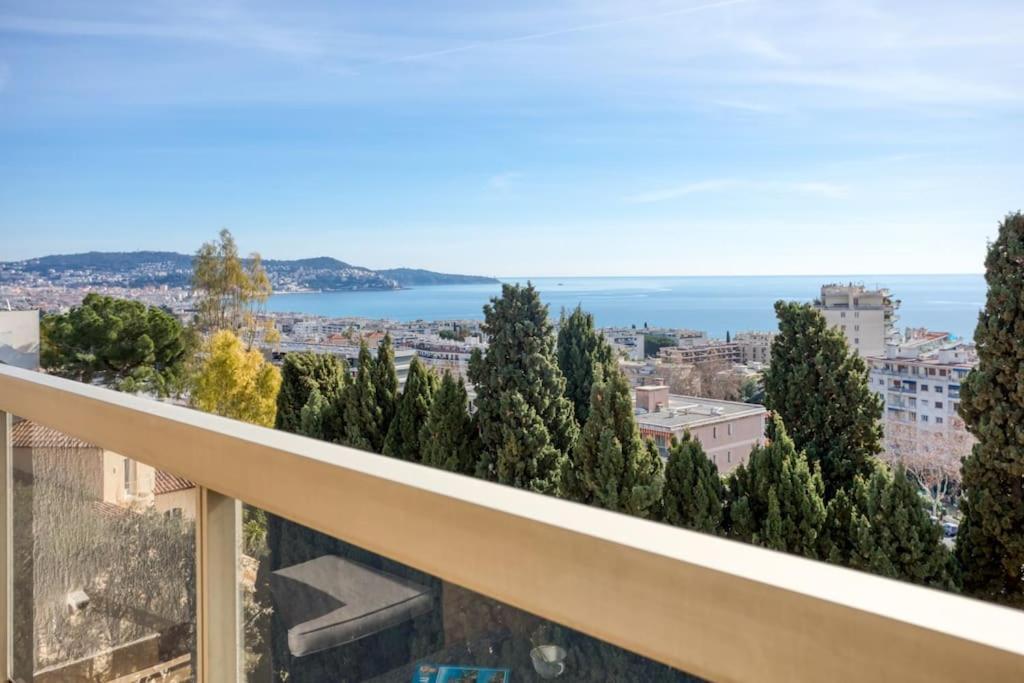 L11 Claire Fontaine Sea View 2 Bdr Ac Parking Swiming Pool Apartment