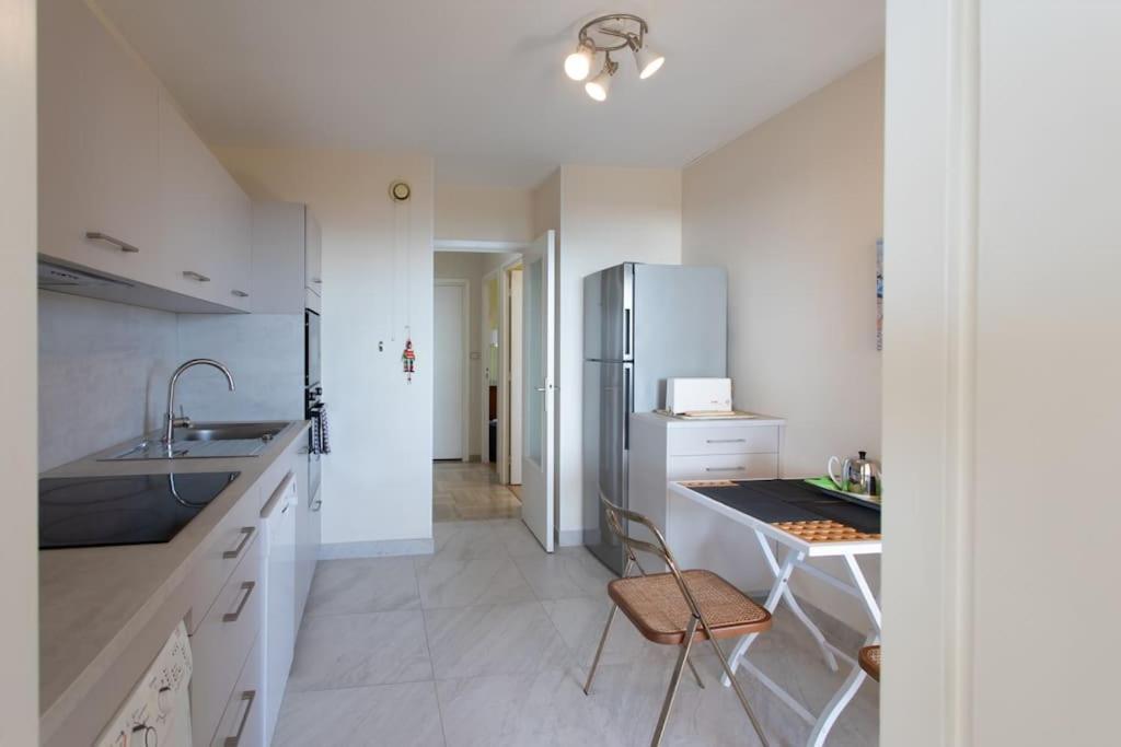 L11 Claire Fontaine Sea View 2 Bdr Ac Parking Swiming Pool